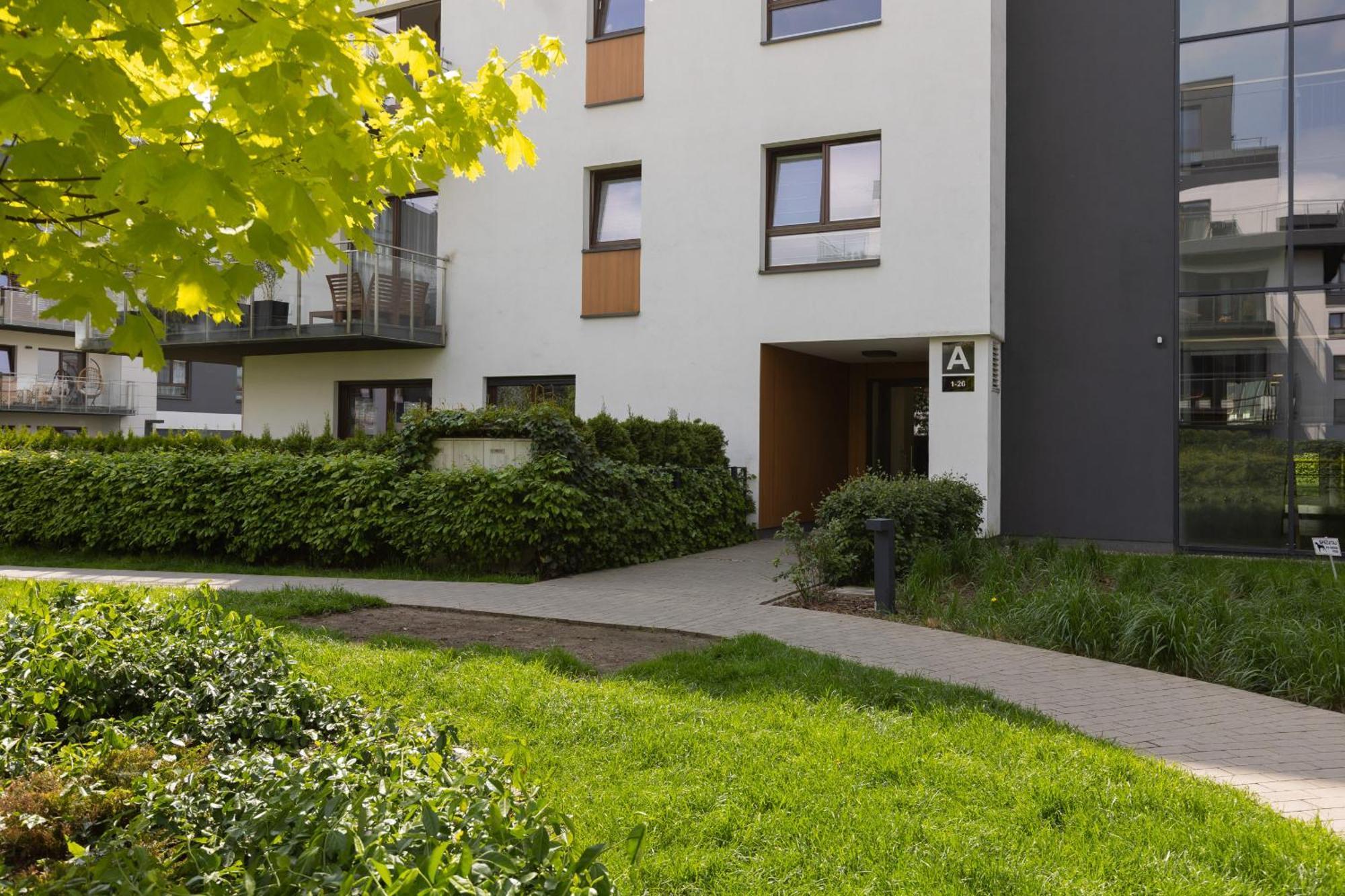 Royal Garden Apartment In Wilanow By Renters Prestige Varsóvia Exterior foto