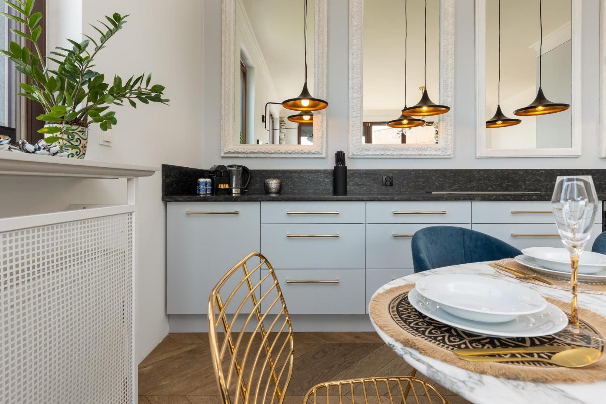 Royal Garden Apartment In Wilanow By Renters Prestige Varsóvia Exterior foto