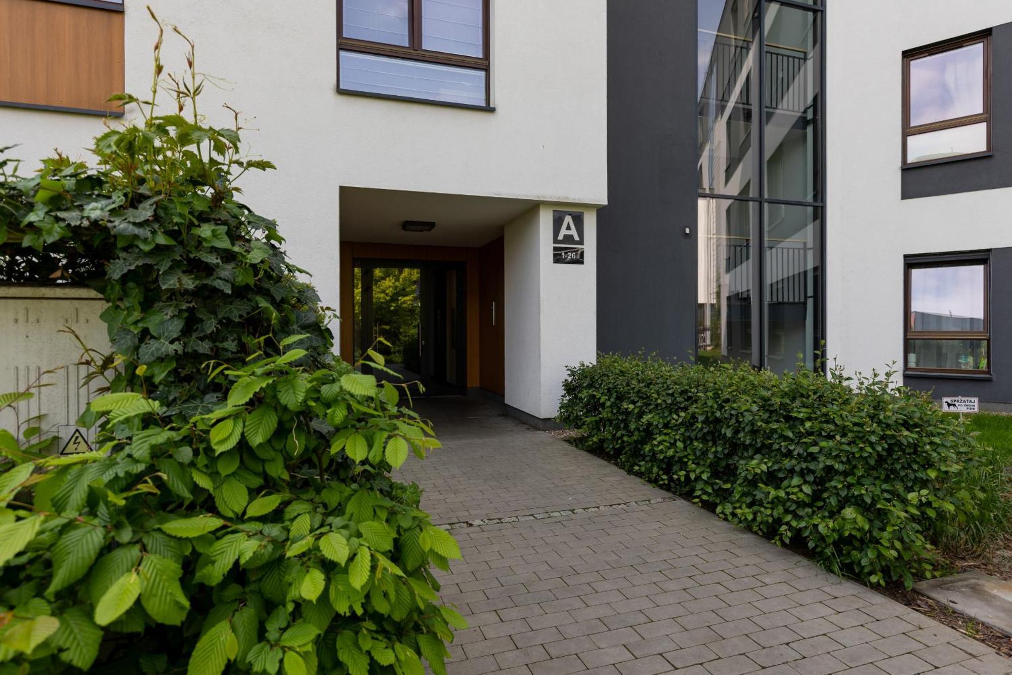 Royal Garden Apartment In Wilanow By Renters Prestige Varsóvia Exterior foto